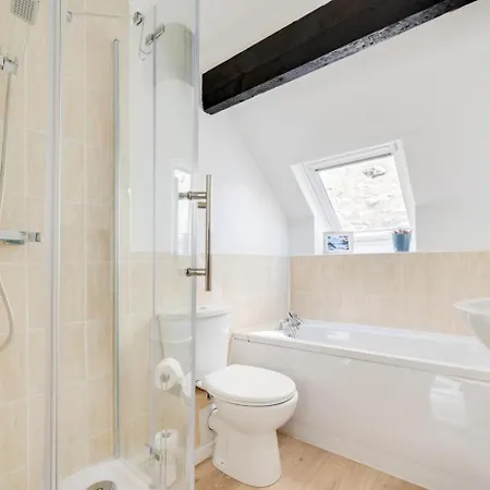 2 Bed In Oc-ld167 Апартаменты Кендал